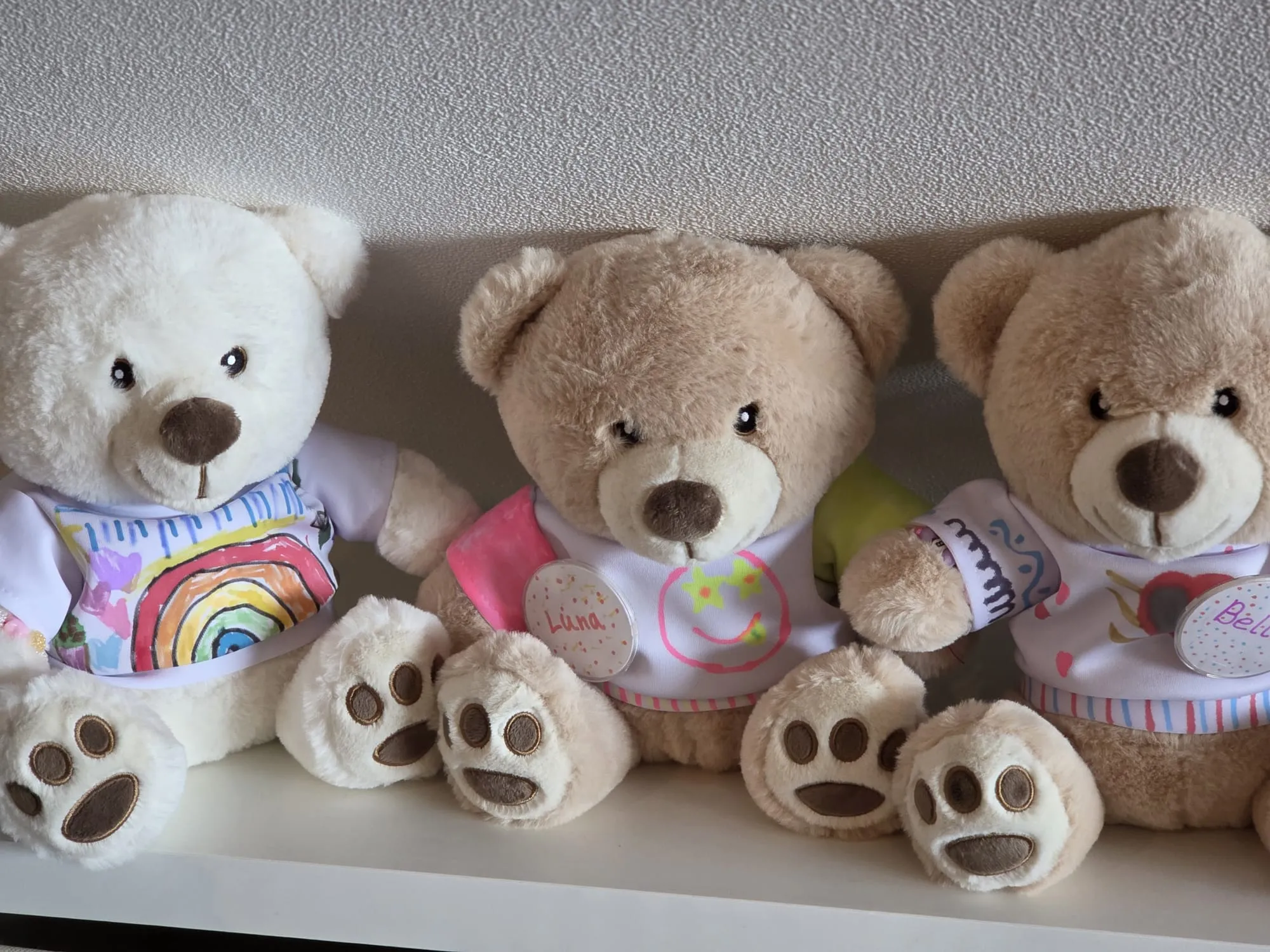 Selbst gestaltete Teddybären aus der Kuscheltier-Werkstatt