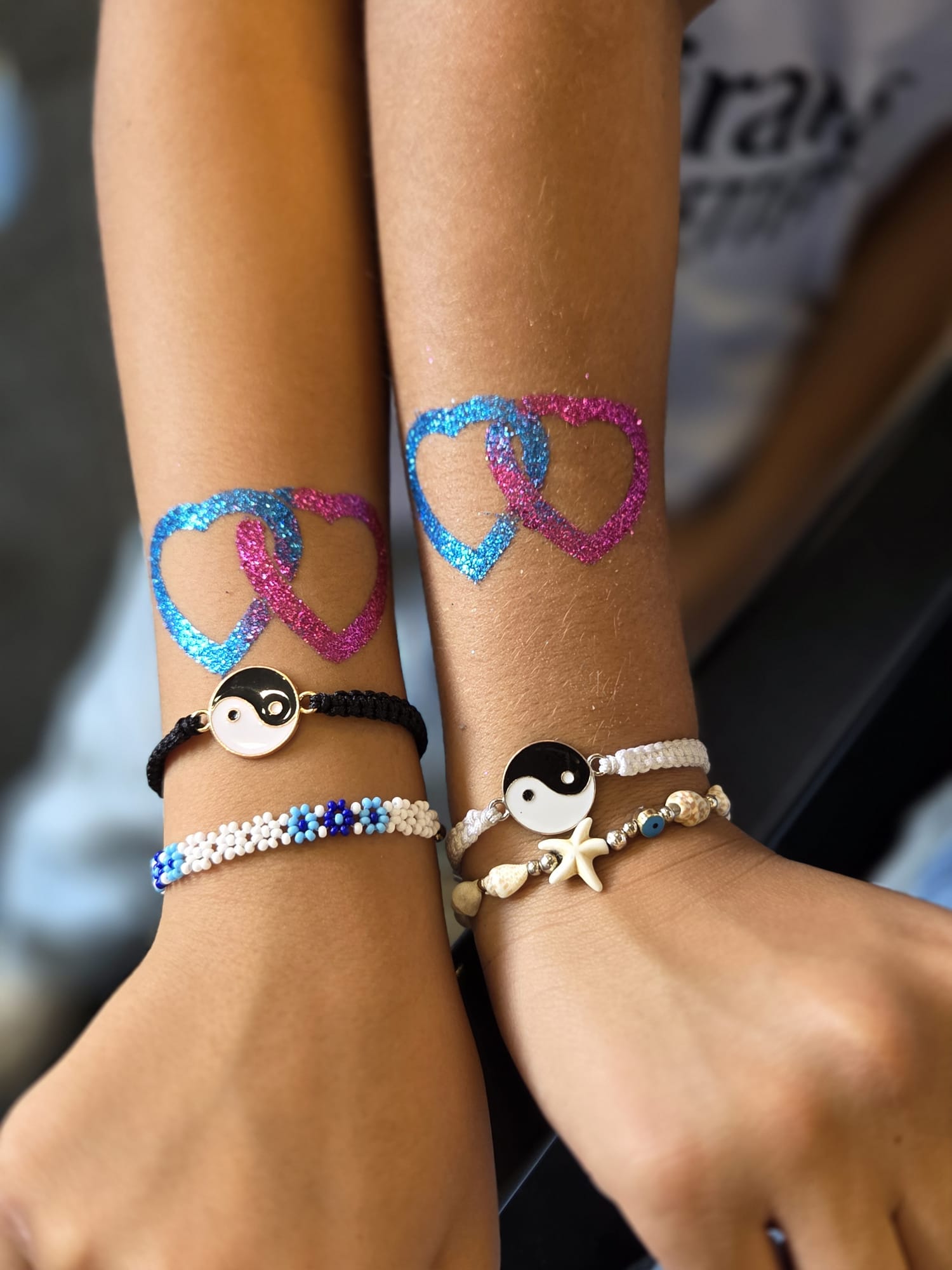 Glitzer-Tattoos